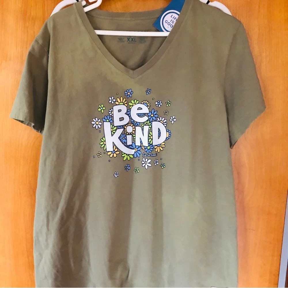 NWT: LIFE IS GOOD V-neck T-shirt - Picture 1 of 2
